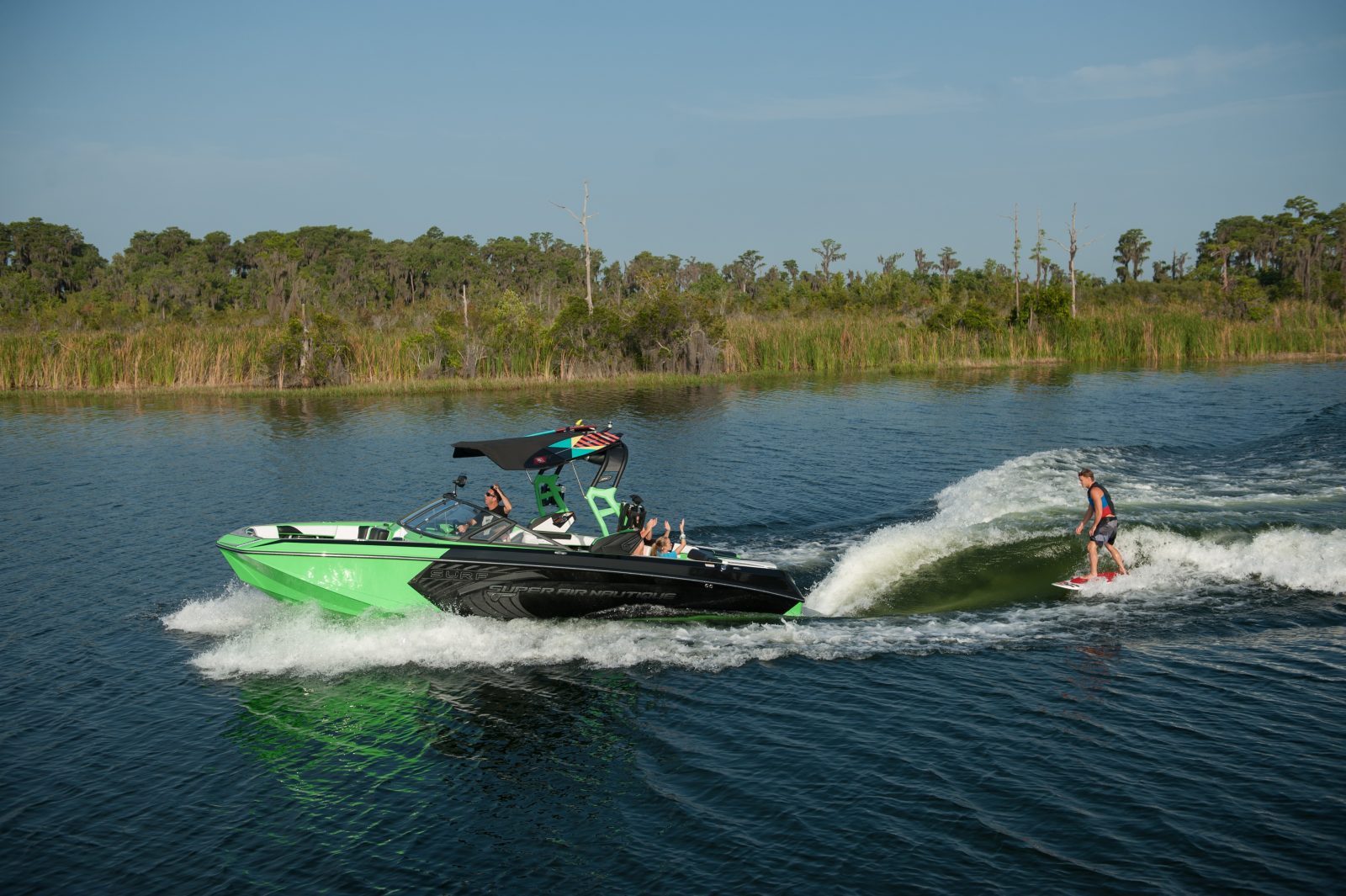 סירת ספורט וויקסרף וויקבורד NAUTIQUE G25 - סירת ספורט וויקסרף וויקבורד NAUTIQUE G25 - סטרים יאכטות