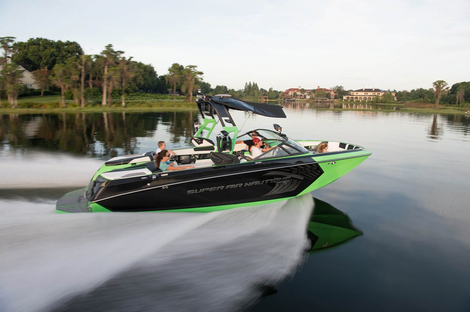 סירת ספורט וויקסרף וויקבורד NAUTIQUE G25 - סירת ספורט וויקסרף וויקבורד NAUTIQUE G25 - סטרים יאכטות