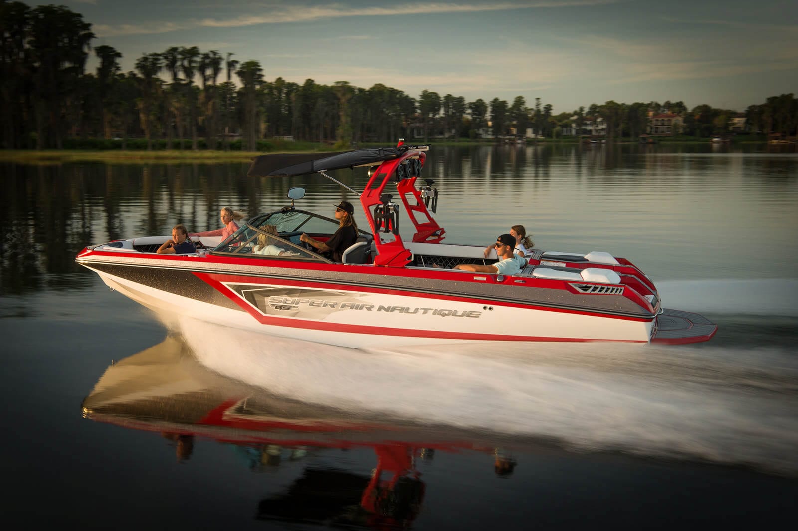 סירת ספורט וויקסרף וויקבורד וסקי NAUTIQUE GS24 - סירת ספורט וויקסרף וויקבורד וסקי NAUTIQUE GS24 - סטרים יאכטות