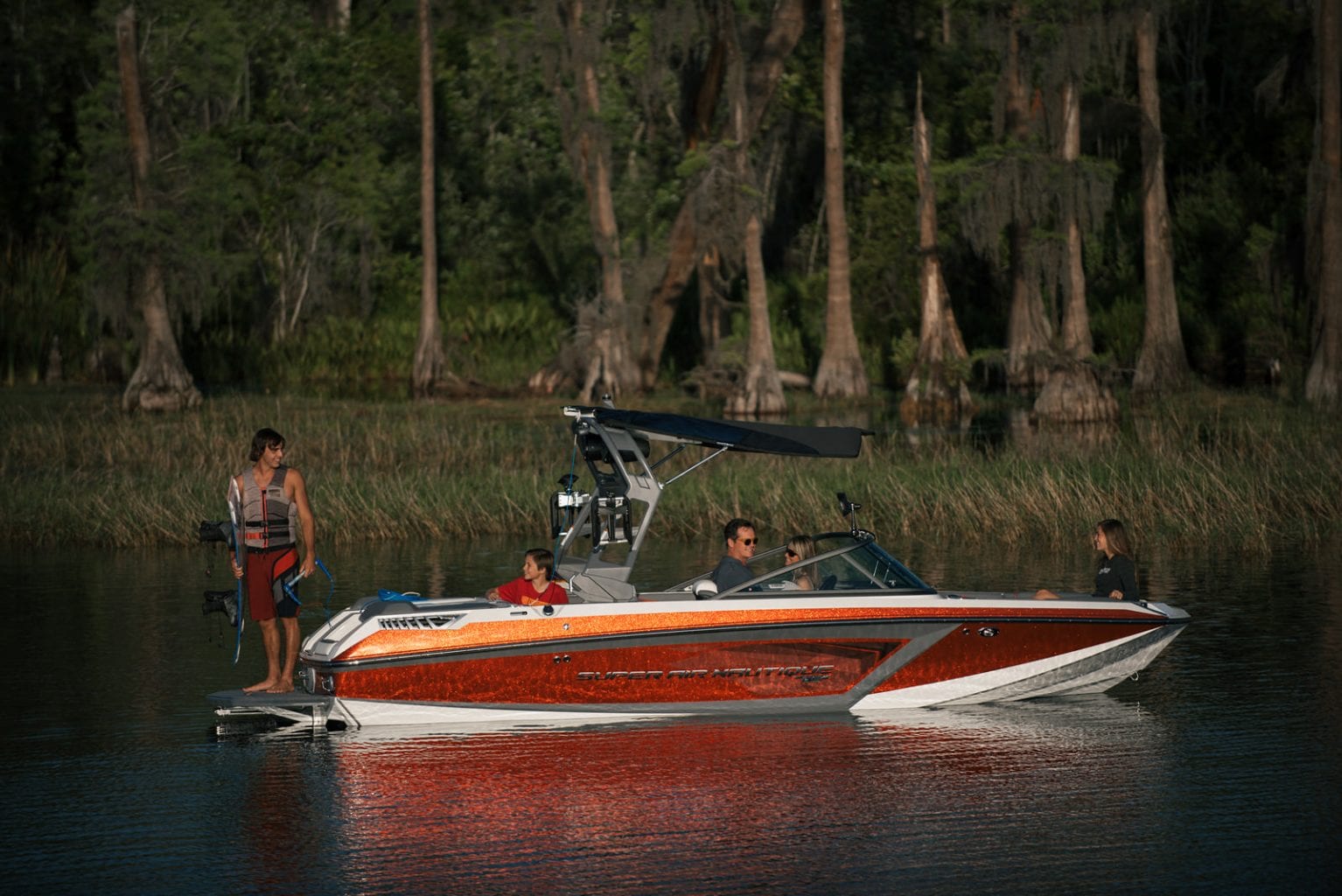 סירת ספורט וויקסרף וויקבורד וסקי NAUTIQUE GS20 - סירת ספורט וויקסרף וויקבורד וסקי NAUTIQUE GS20 - סטרים יאכטות