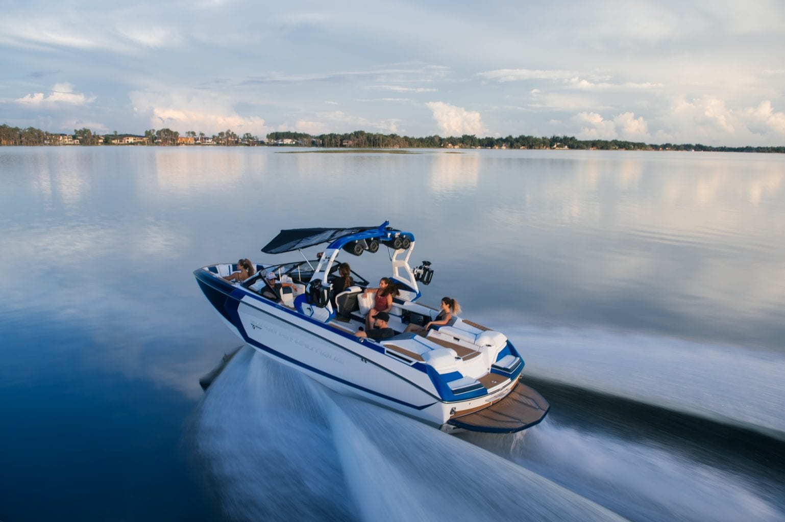 סירת ספורט וויקסרף וויקבורד NAUTIQUE G25 - סטרים יאכטות