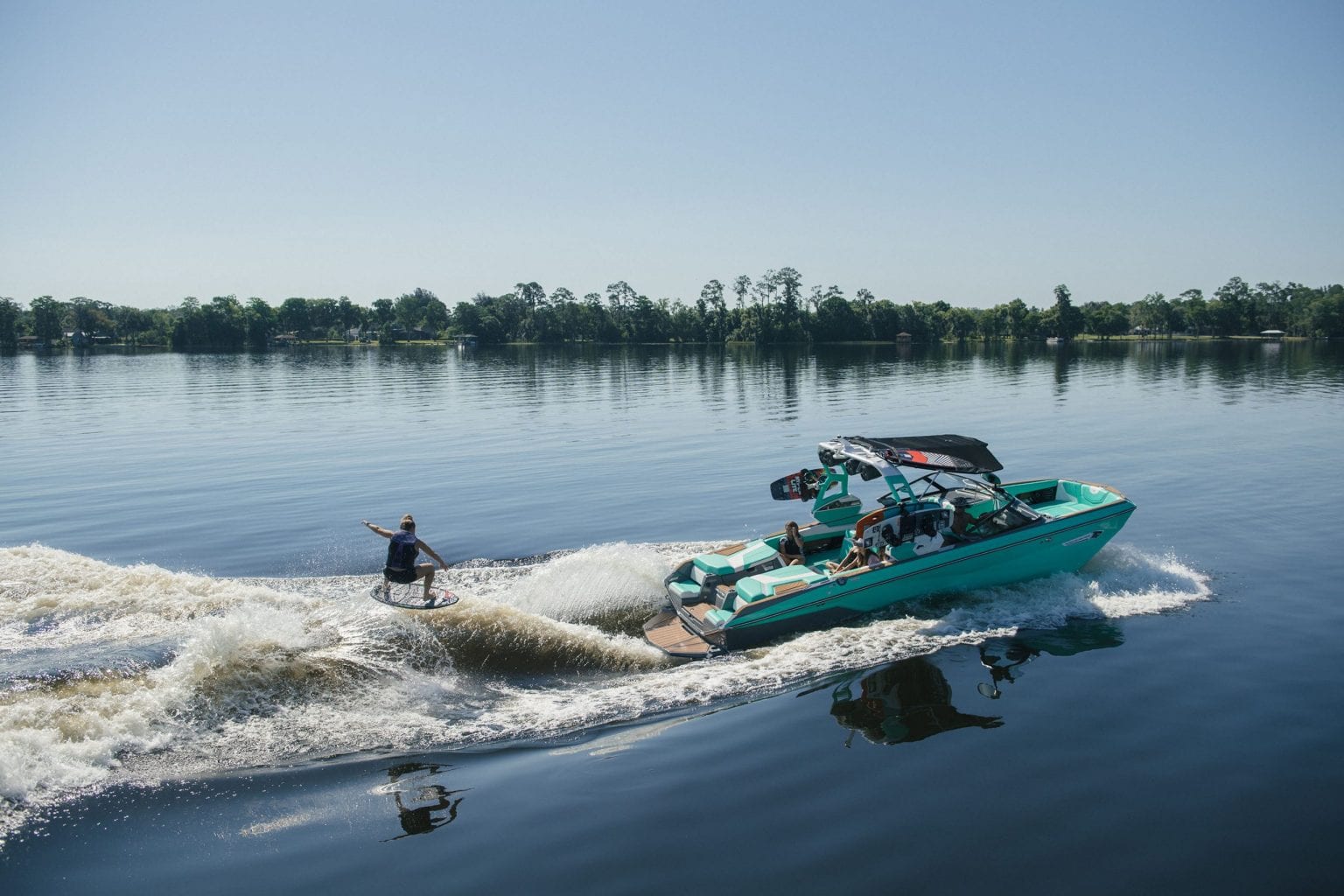 סירת ספורט וויקסרף וויקבורד NAUTIQUE G25 - סטרים יאכטות