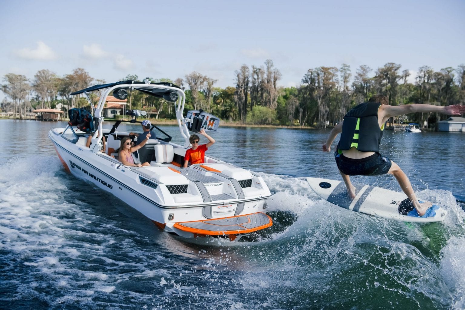 סירת ספורט וויקסרף וויקבורד וסקי NAUTIQUE GS24 - סטרים יאכטות