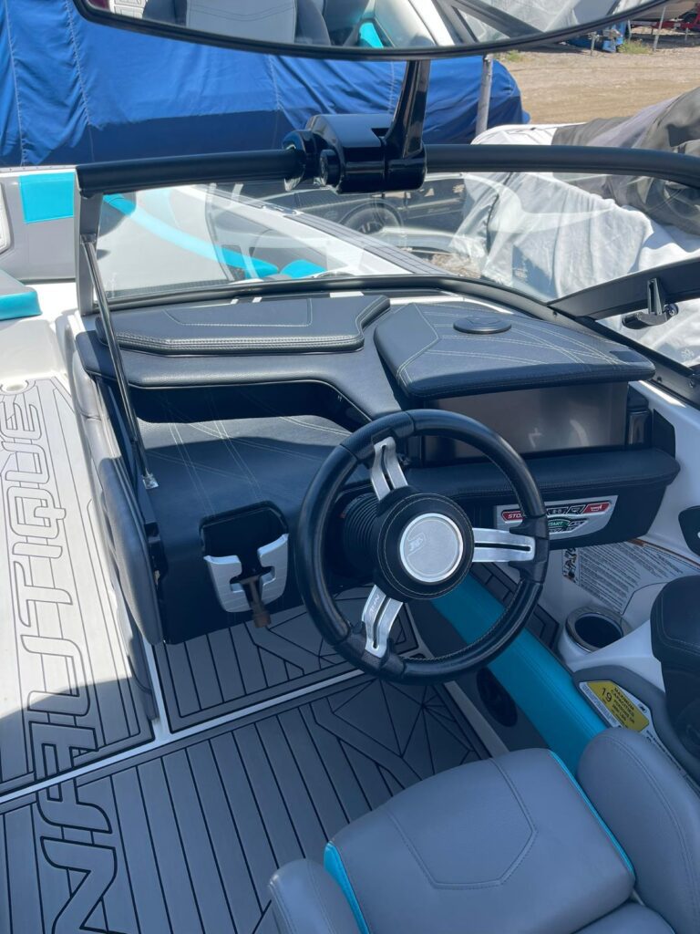 סירת ווייקסרף ווייקבורד NAUTIQUE G25 2018 - סטרים יאכטות 