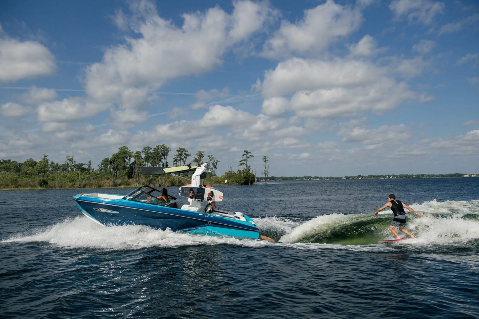 סירת ספורט וויקסרף וויקבורד NAUTIQUE G21 - סטרים יאכטות