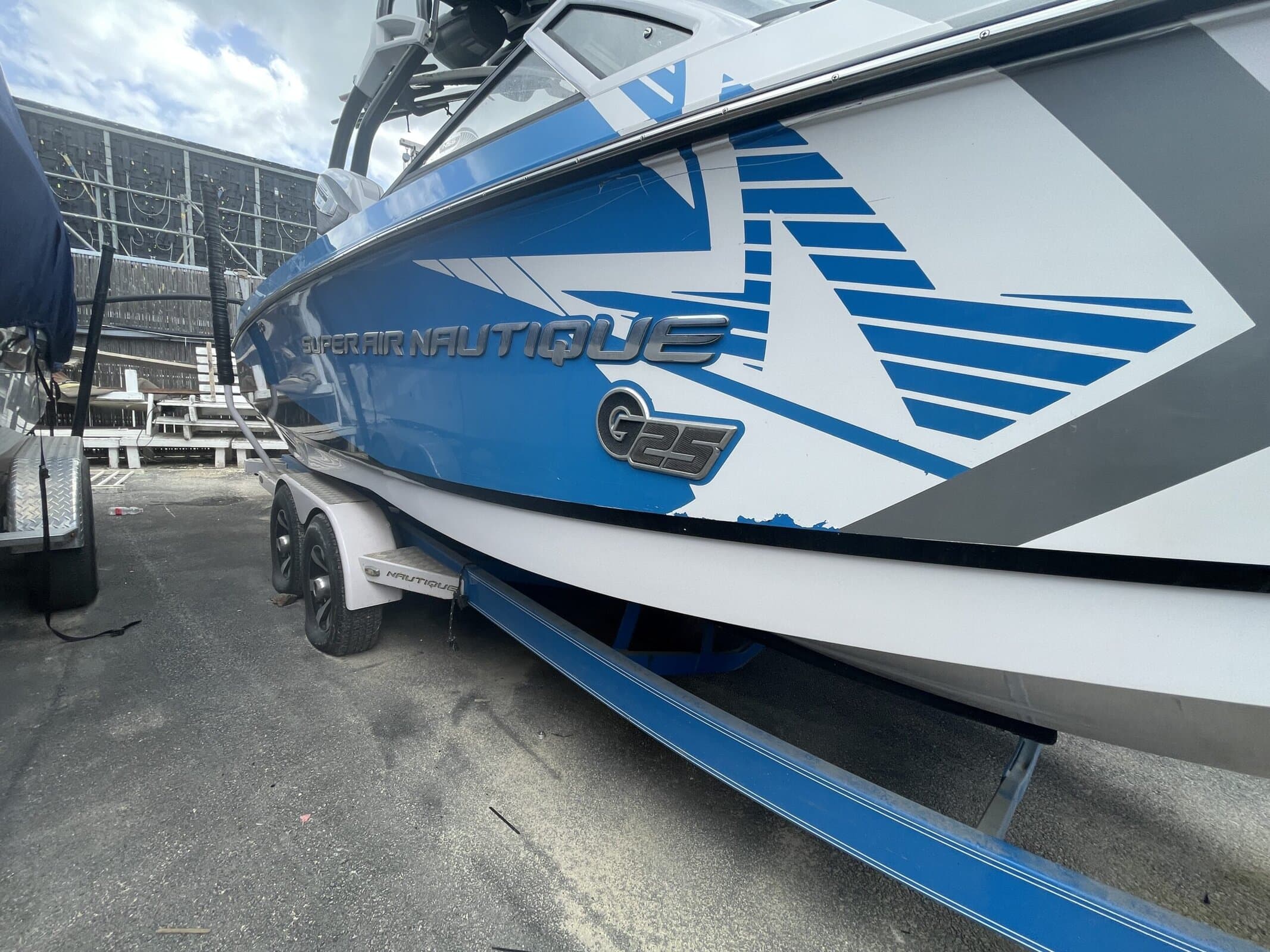 סירת ווייקסרף ווייקבורד NAUTIQUE G25 2015 יד שנייה - סטרים יאכטות 