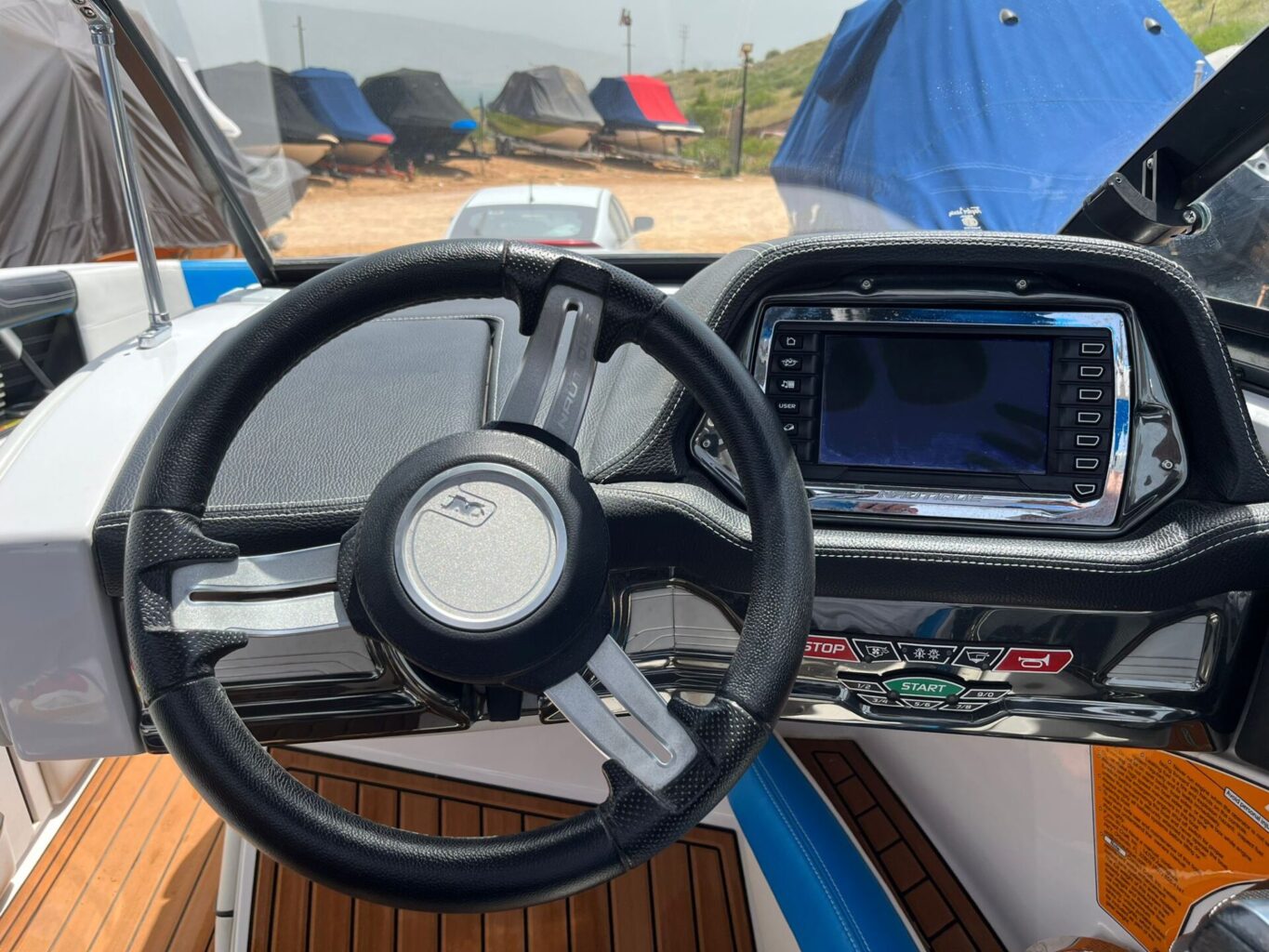 סירת ווייקסרף ווייקבורד NAUTIQUE G25 2015 יד שנייה - סטרים יאכטות 