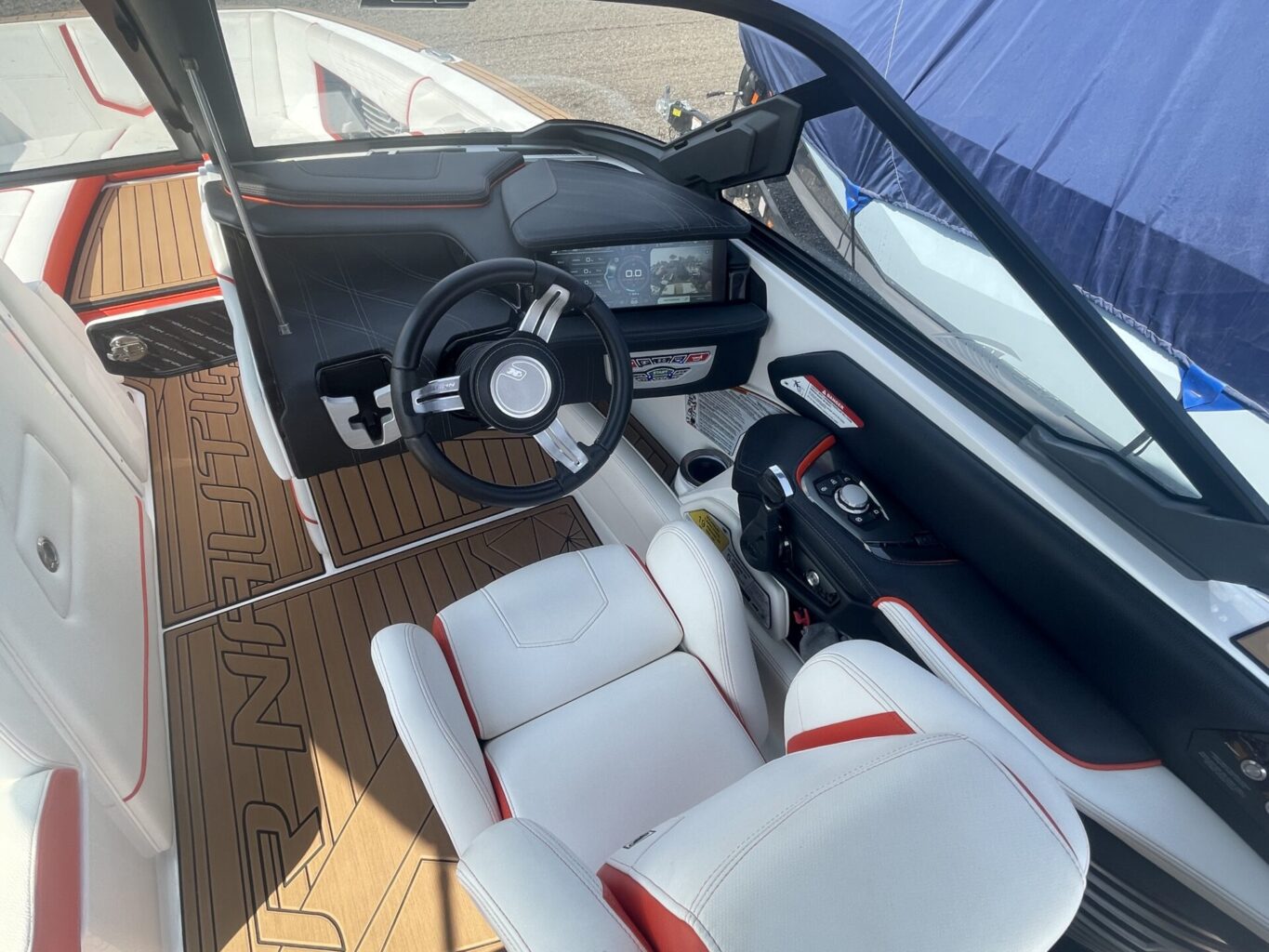 סירת וויקסרף וויקבורד NAUTIQUE G25 2019 יד1 - סטרים יאכטות 