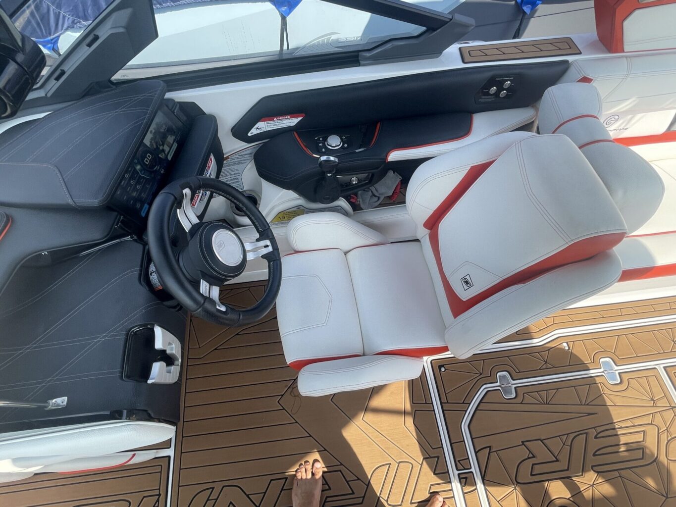 סירת וויקסרף וויקבורד NAUTIQUE G25 2019 יד1 - סטרים יאכטות 