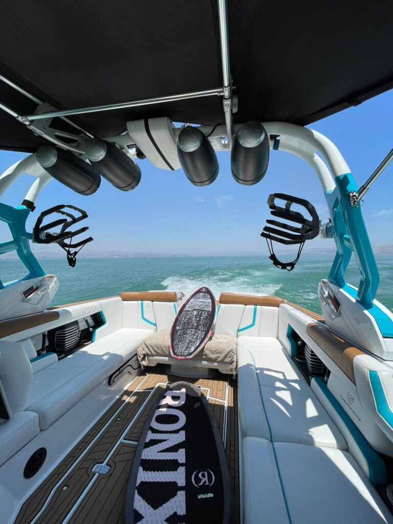 סירת ווייקסרף ווייקבורד NAUTIQUE G25 2017 - סטרים יאכטות