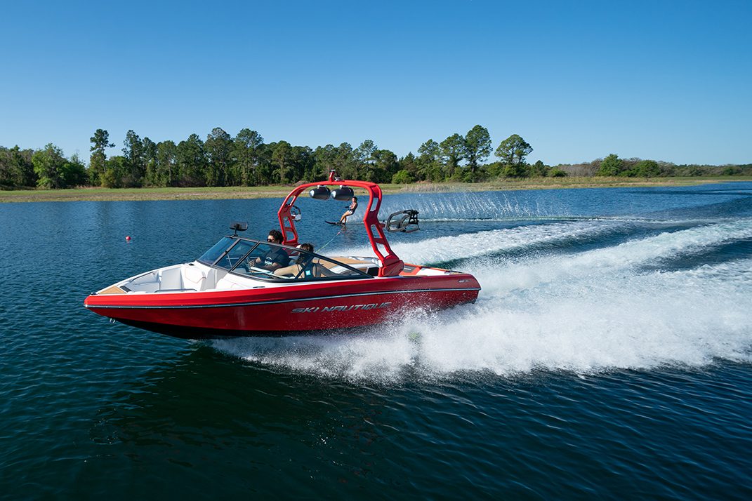 סירת סקי SKI NAUTIQUE 200 - סטרים יאכטות 