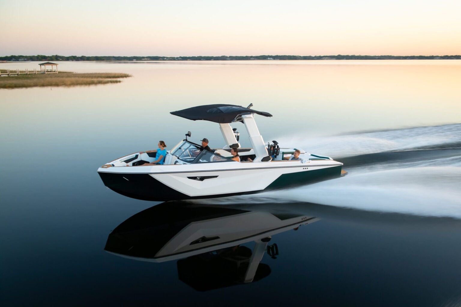 סירת וויקסרף/וויקבורד NAUTIQUE S25 - סטרים יאכטות 