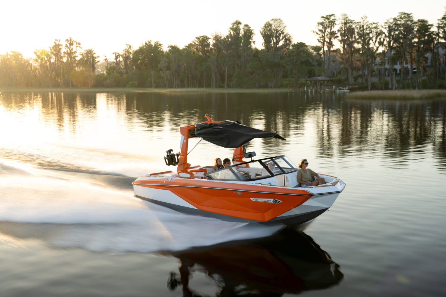 סירת וייקסרף/וייקבורד NAUTIQUE G21 - סטרים יאכטות 