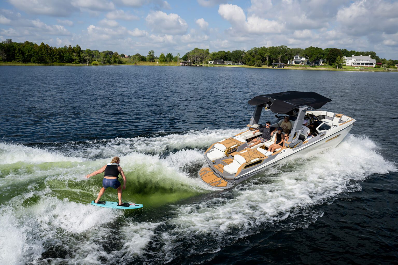 סירת וויקסרף/וויקבורד NAUTIQUE G23 PARAGON - סטרים יאכטות 