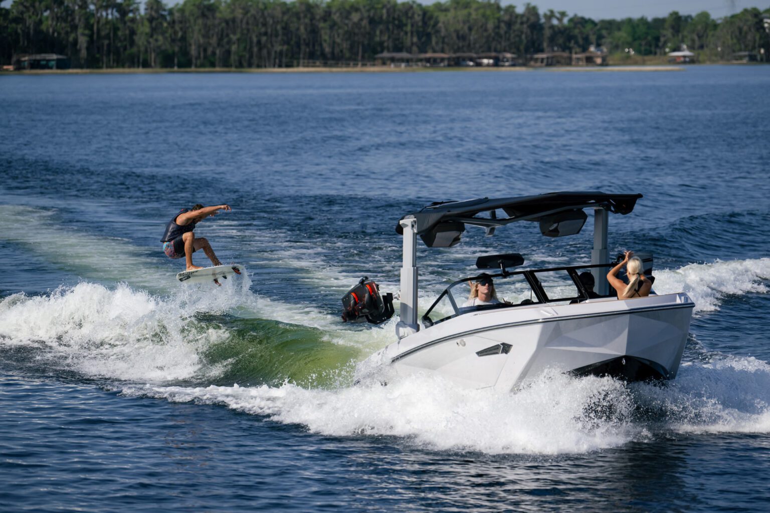 סירת וויקסרף/וויקבורד 2024 NAUTIQUE G23 - סטרים יאכטות 