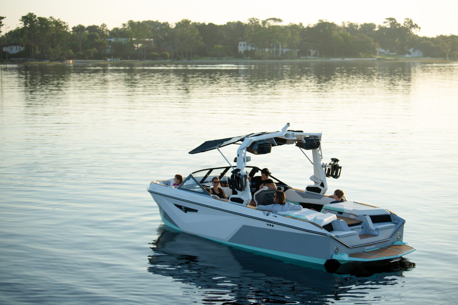 סירת וויקסרף/וויקבורד NAUTIQUE S23 2024 - סטרים יאכטות 