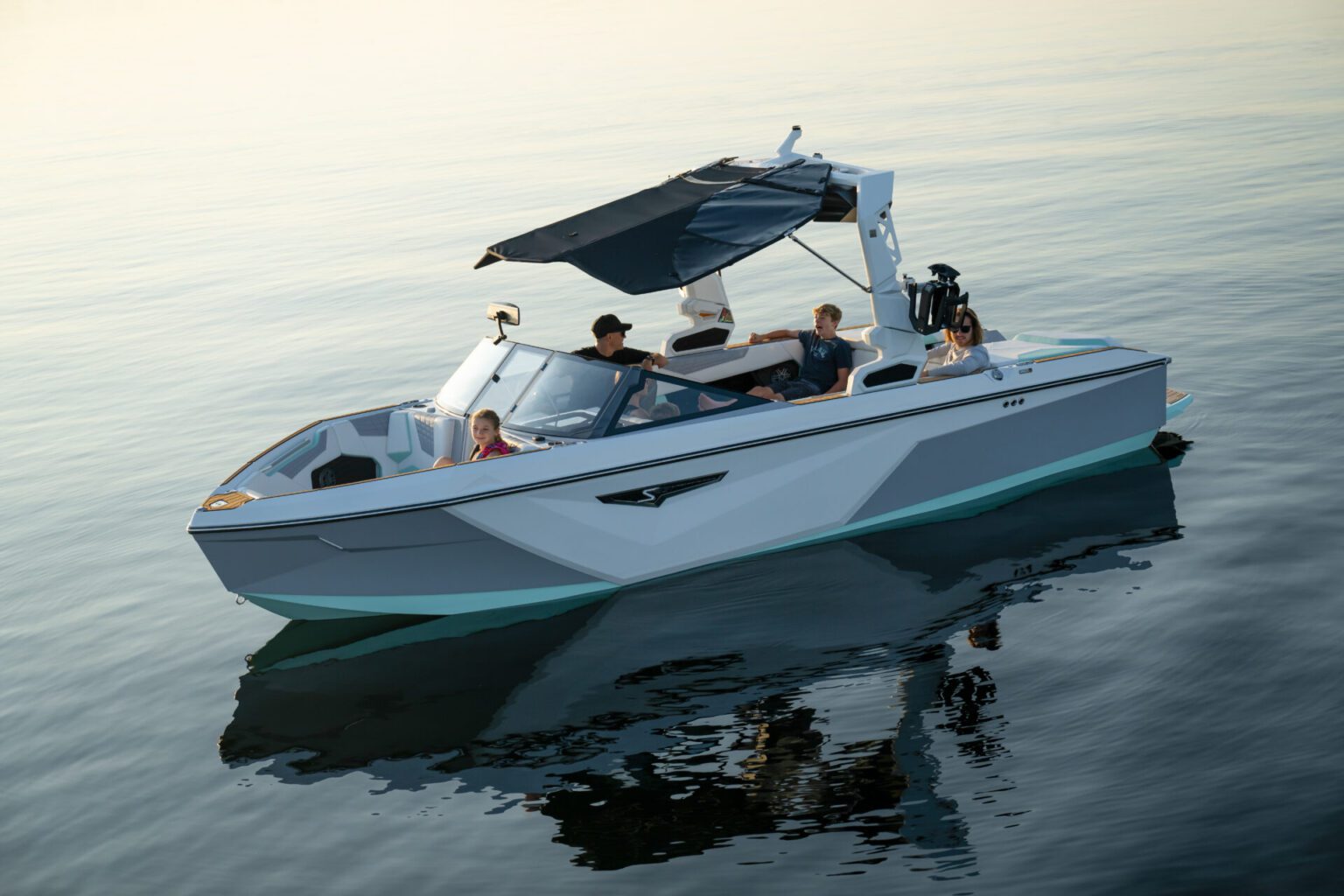 סירת וויקסרף/וויקבורד NAUTIQUE S23 2024 - סטרים יאכטות 