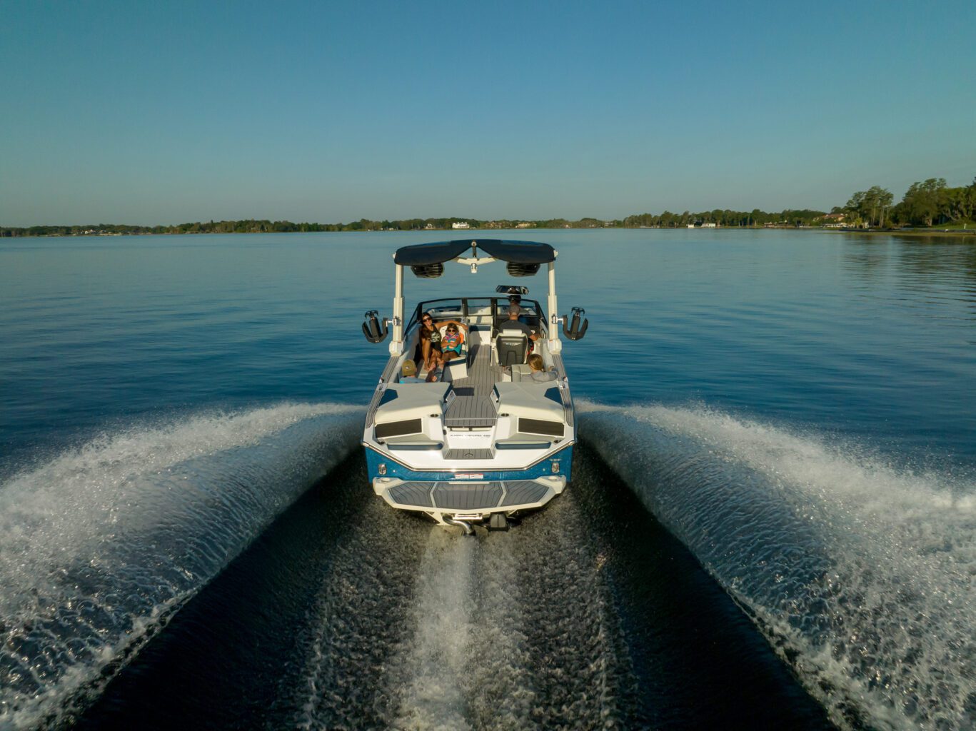 סירת וויקסרף/וויקבורד NAUTIQUE S25 2024 - סטרים יאכטות 