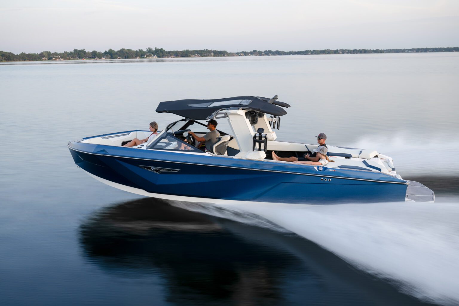 סירת וויקסרף/וויקבורד NAUTIQUE S25 2024 - סטרים יאכטות 