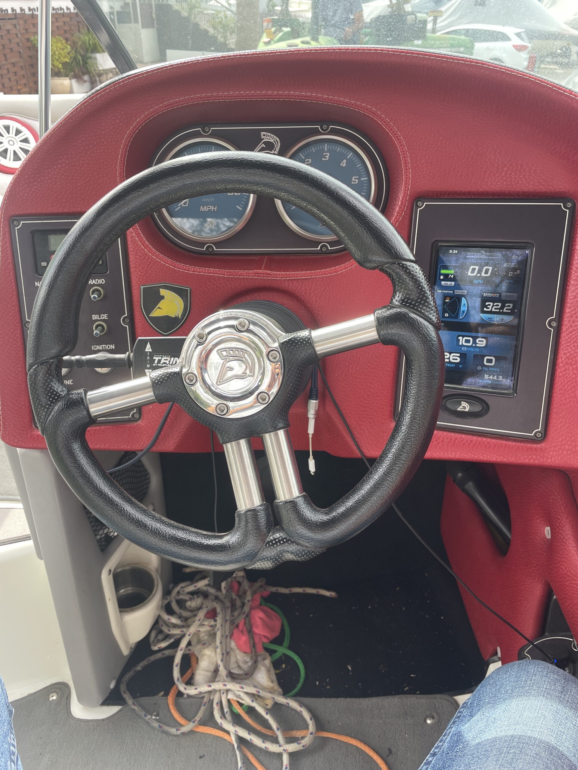 סירת ווייקסרף/ווייקבורד CENTURION ENZO 244 - סטרים יאכטות 