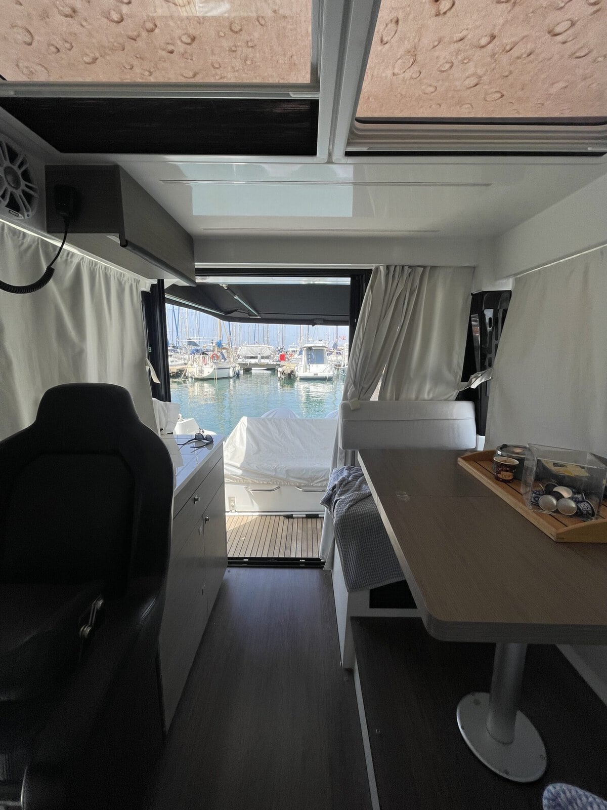 סירה יד שנייה כחדשה Jeanneau Merry Fisher 895 S2 2024 - סטרים יאכטות 