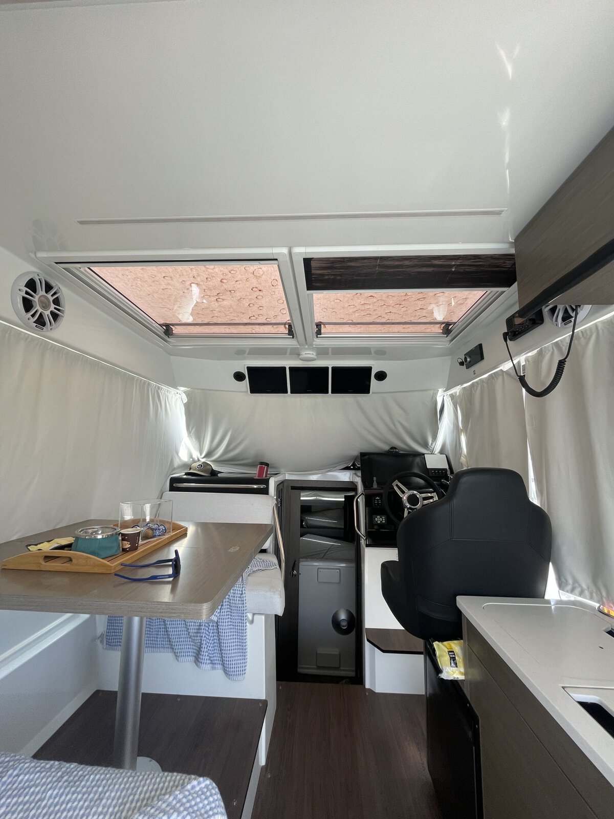 סירה יד שנייה כחדשה Jeanneau Merry Fisher 895 S2 2024 - סטרים יאכטות 