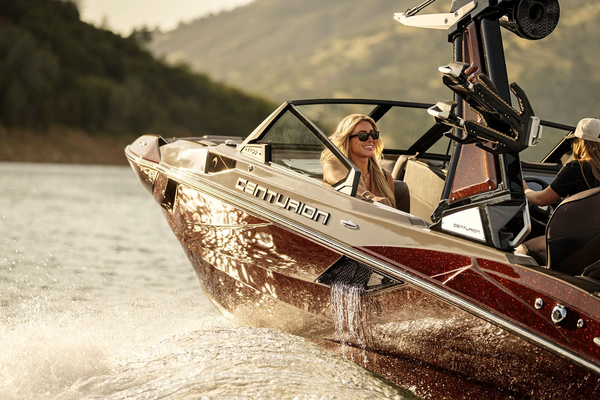 סירת ווייקסרף/ווייקבורד Centurion Fe22 חדש 2026 - סטרים יאכטות 