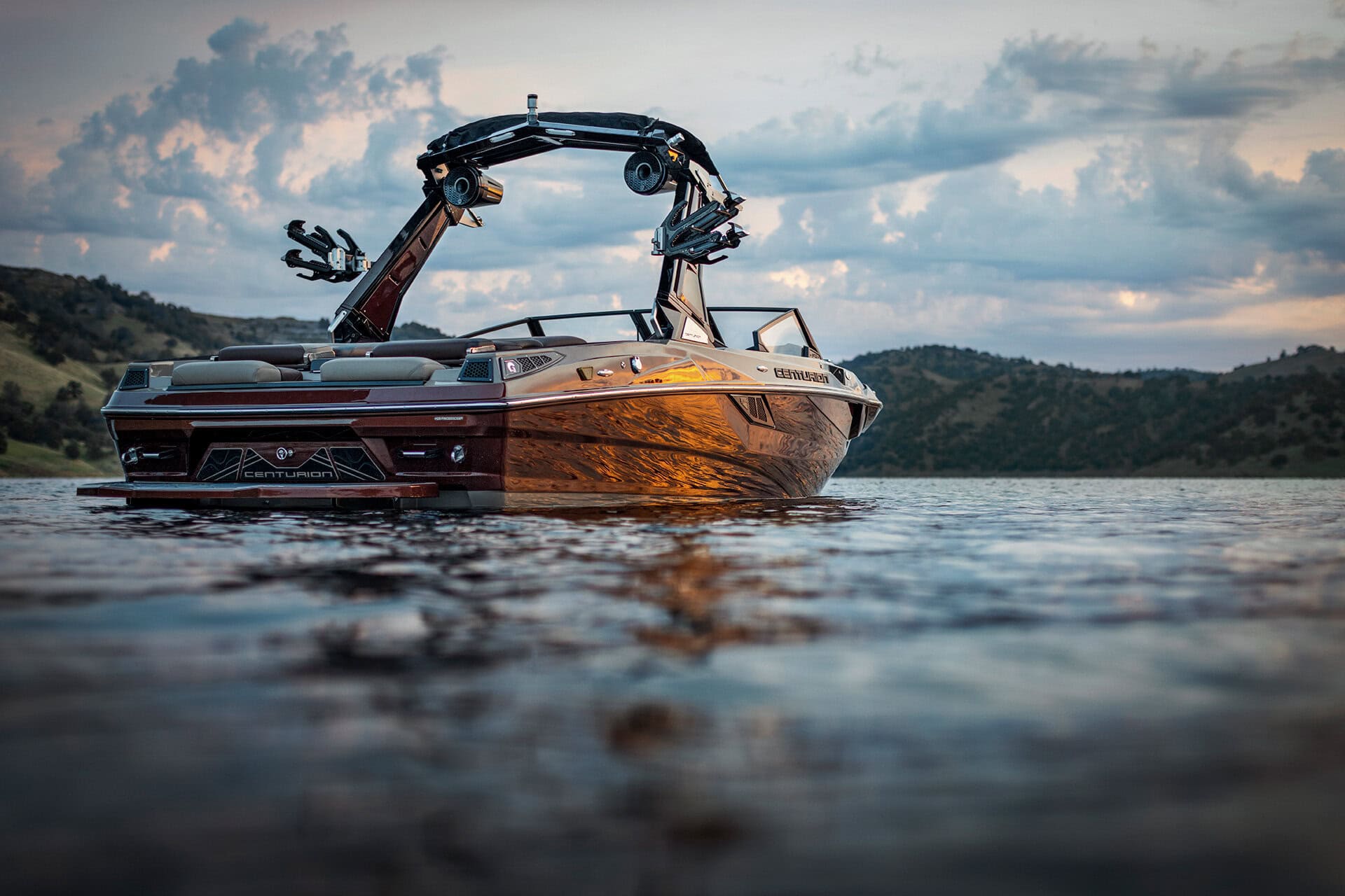 סירת ווייקסרף/ווייקבורד Centurion Fe22 חדש 2026 - סטרים יאכטות 