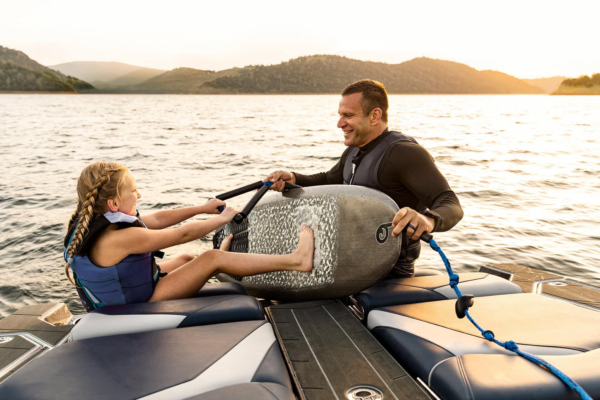 סירת ווייקסרף/ווייקבורד Centurion Fe23 חדש 2026 - סטרים יאכטות 