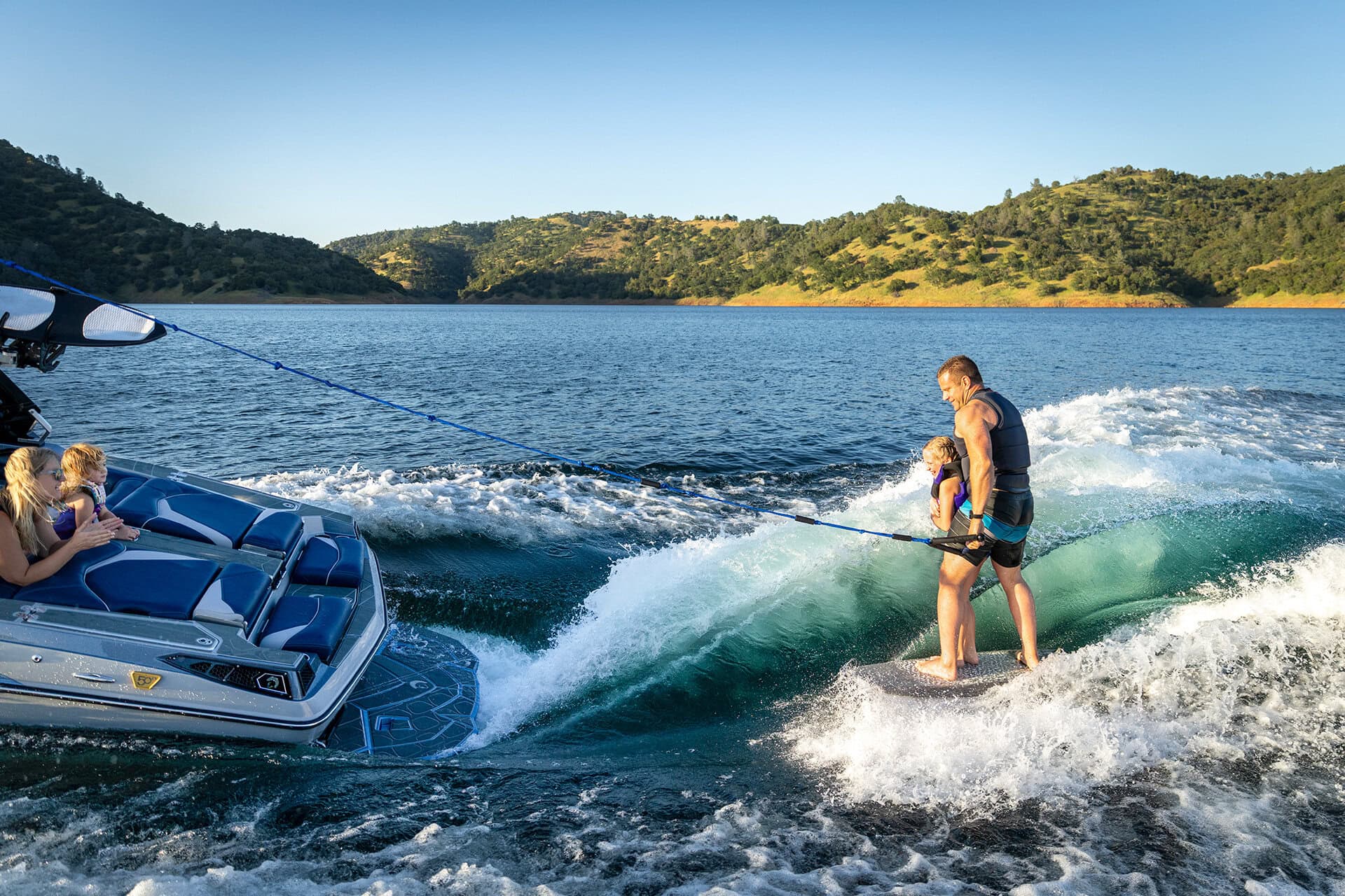 סירת ווייקסרף/ווייקבורד Centurion Fe23 חדש 2026 - סטרים יאכטות 