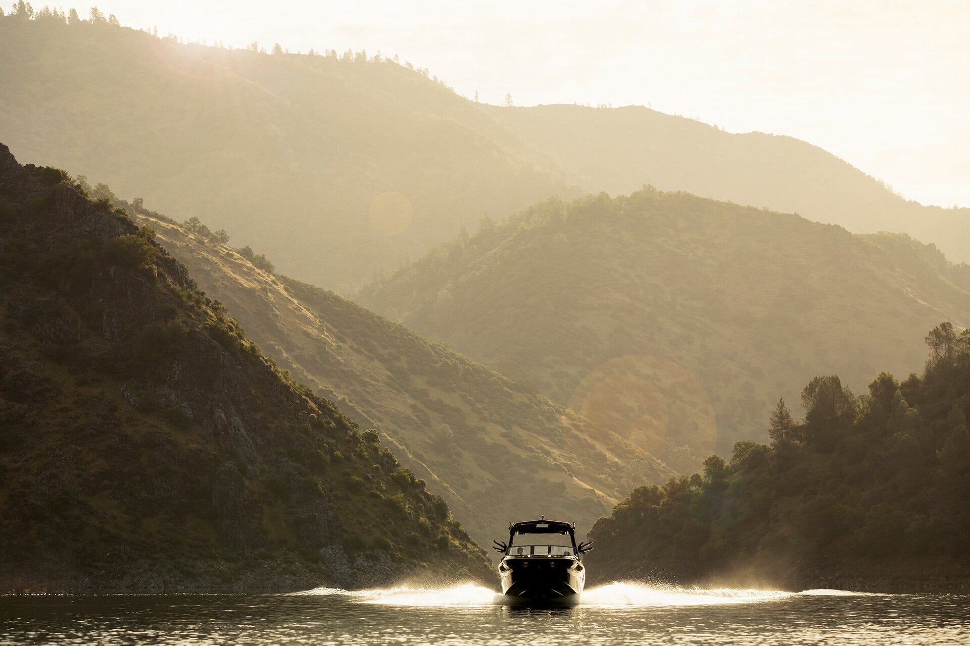 סירת ווייקסרף/ווייקבורד Centurion Fe25 חדש 2026 - סטרים יאכטות 