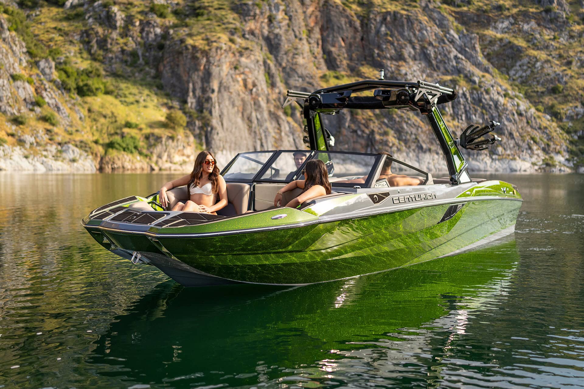 סירת ווייקסרף/ווייקבורד Centurion Fe25 חדש 2026 - סטרים יאכטות 