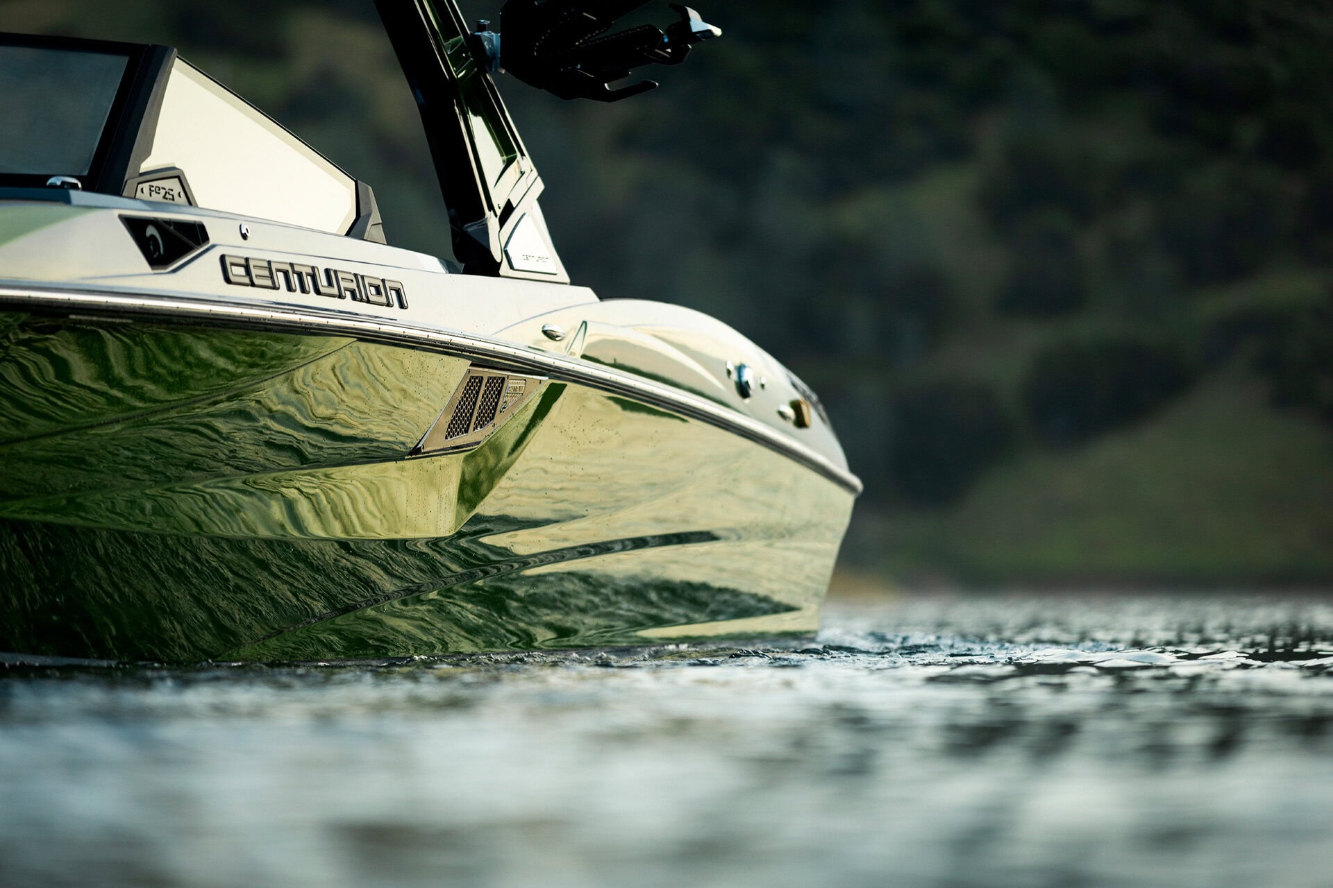 סירת ווייקסרף/ווייקבורד Centurion Fe25 חדש 2026 - סטרים יאכטות 