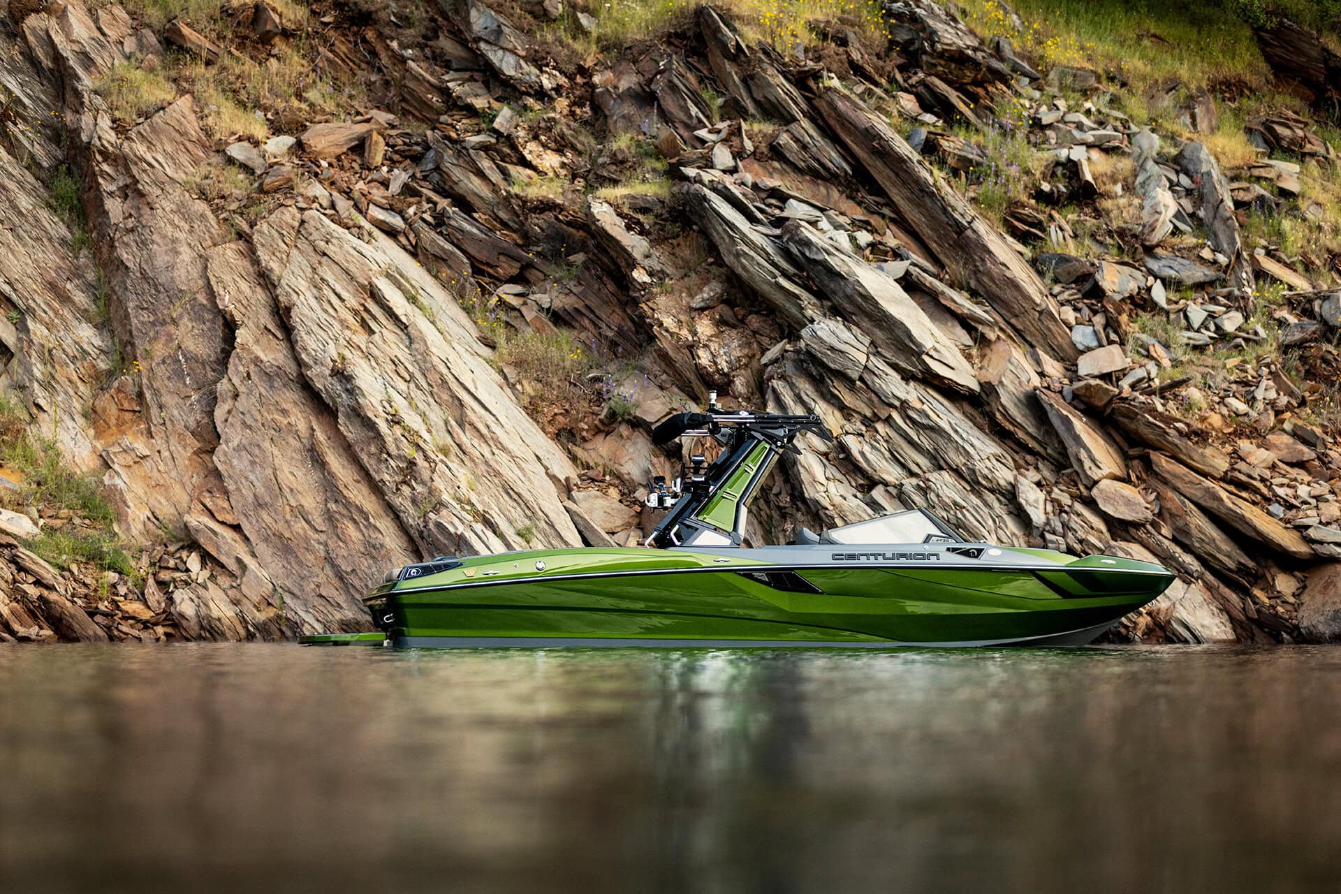 סירת ווייקסרף/ווייקבורד Centurion Fe25 חדש 2026 - סטרים יאכטות 