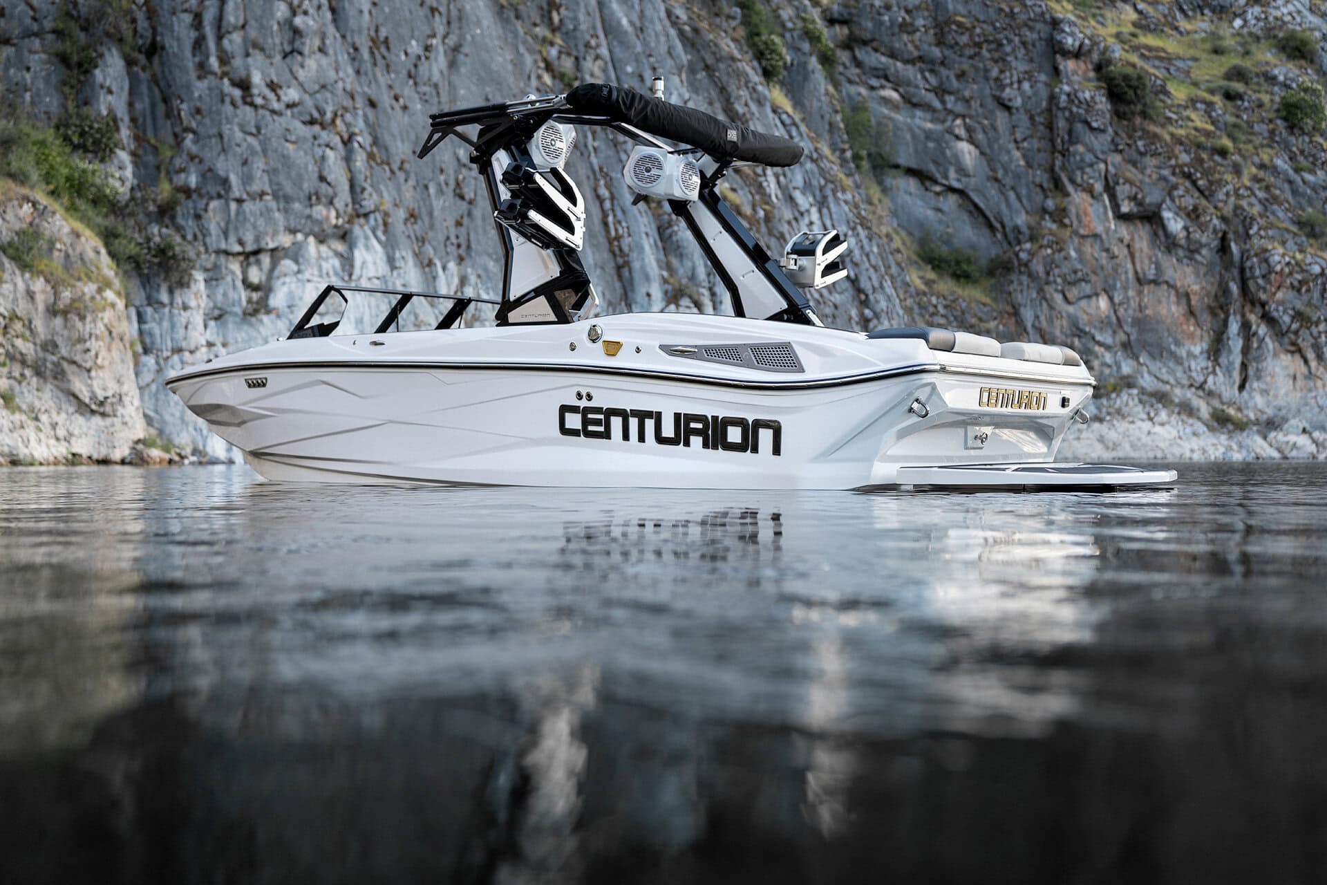 סירת ווייקסרף/ווייקבורד CENTURION NV213 חדש 2026 - סטרים יאכטות 