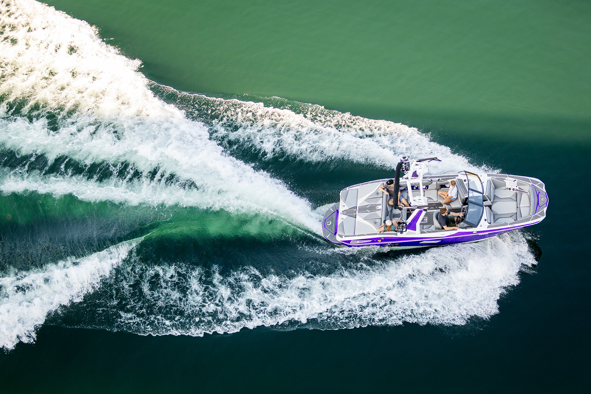 סירת ווייקסרף/ווייקבורד CENTURION NV233 חדש 2026 - סטרים יאכטות