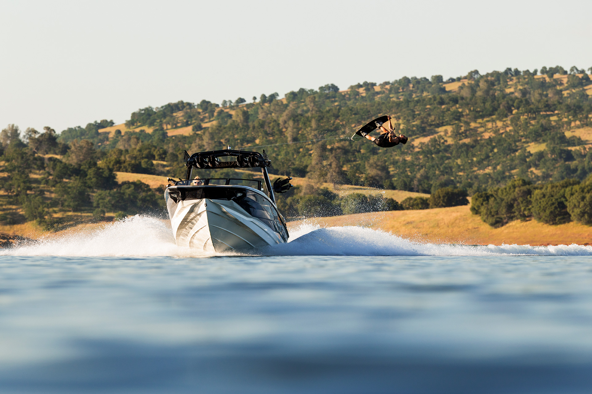 סירת ווייקסרף/ווייקבורד CENTURION NV234 חדש 2026 - סטרים יאכטות 