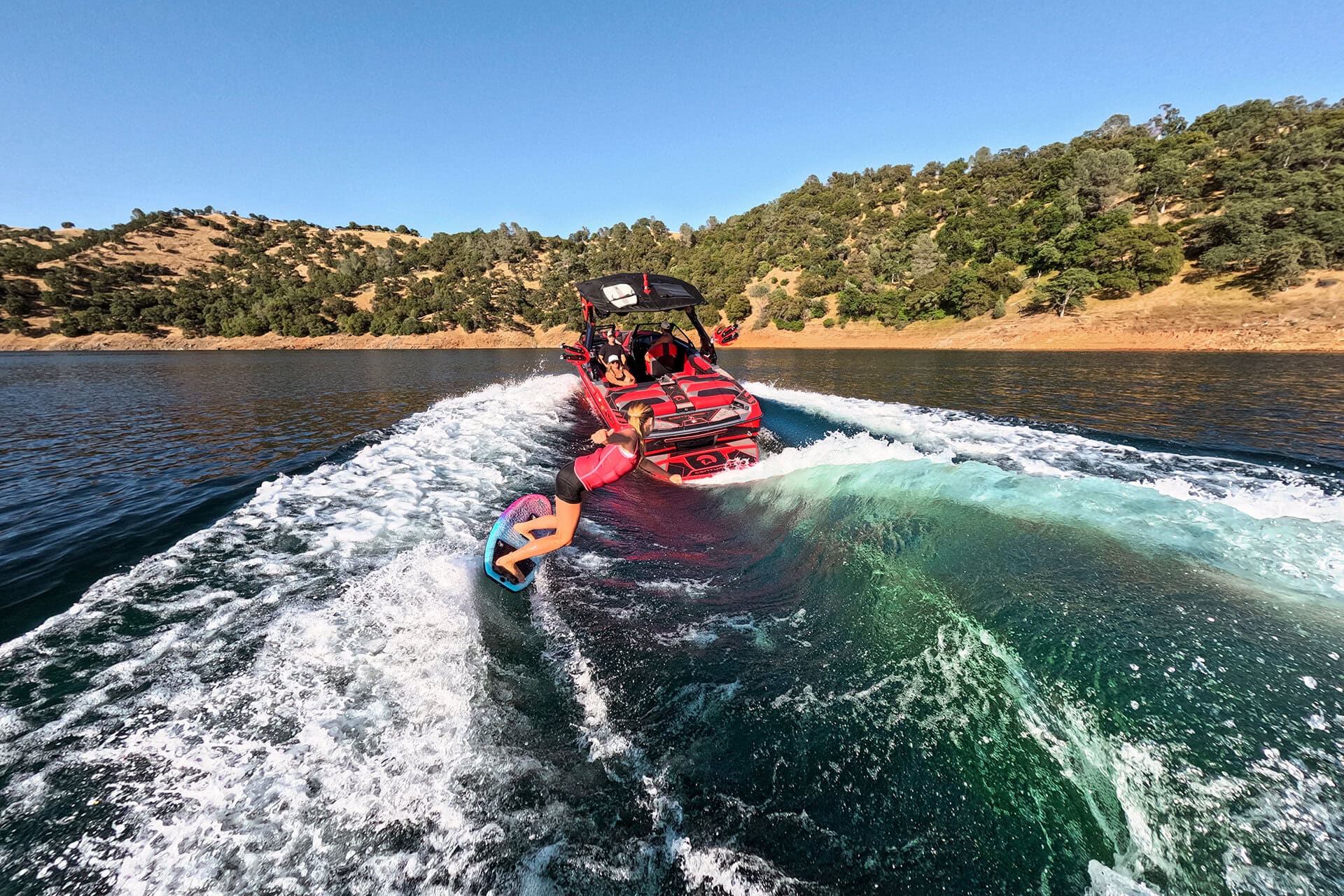 סירת ווייקסרף/ווייקבורד Centurion Ri230 חדש 2026 - סטרים יאכטות 