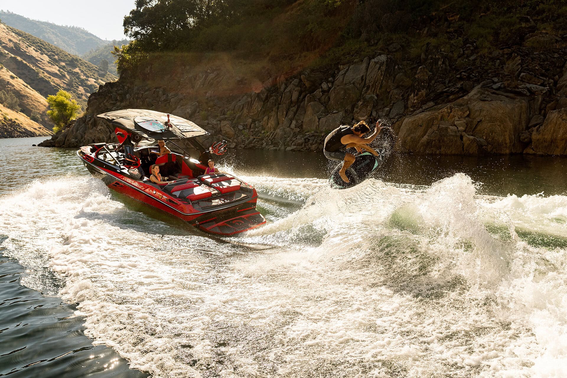 סירת ווייקסרף/ווייקבורד Centurion Ri230 חדש 2026 - סטרים יאכטות 