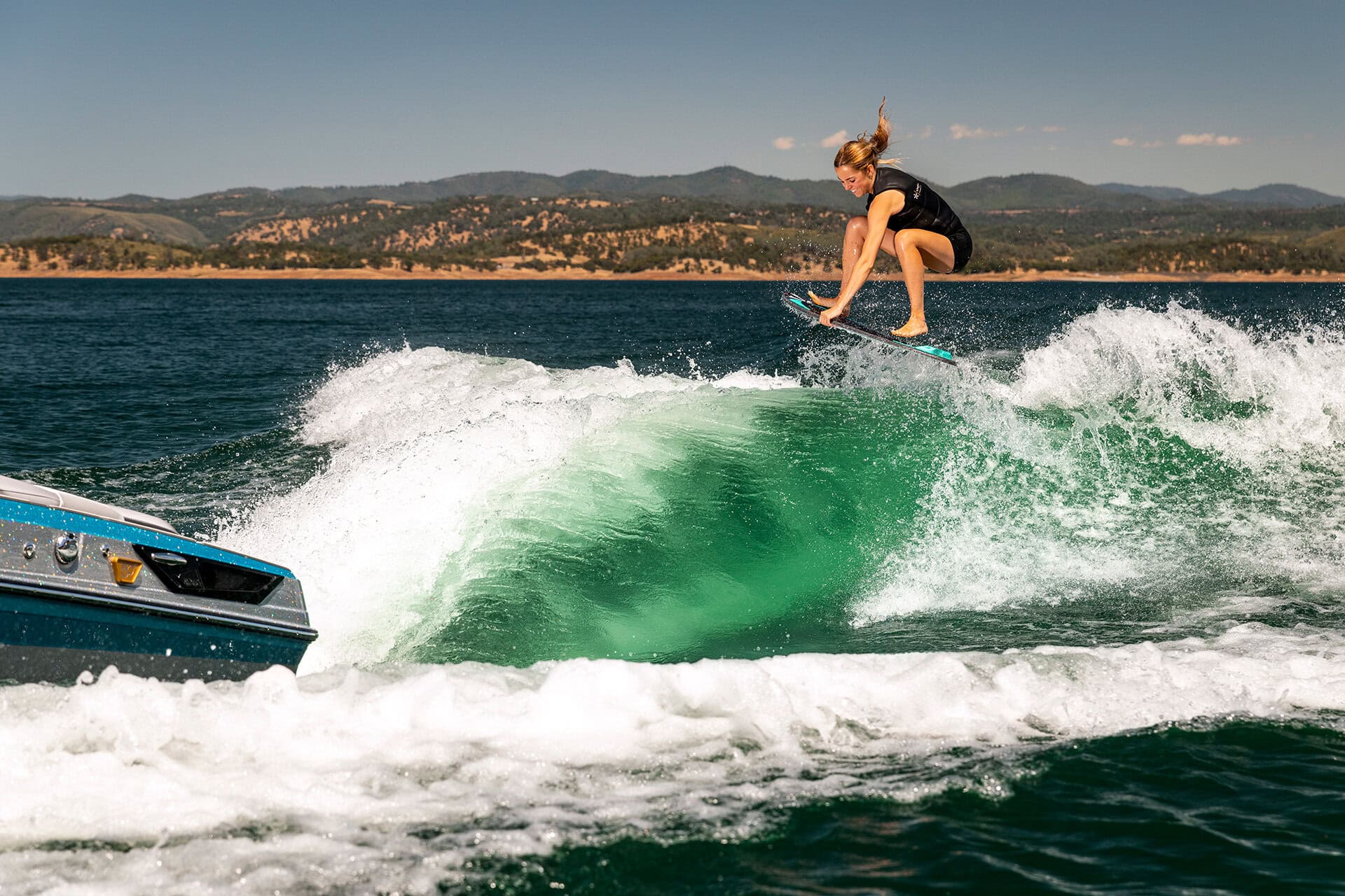 סירת ווייקסרף/ווייקבורד CENTURION Ri245 חדש 2026 - סטרים יאכטות 