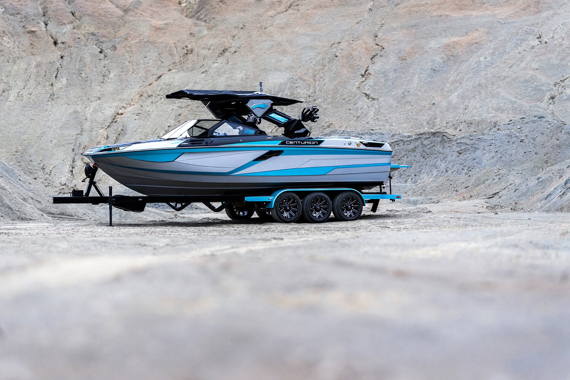 סירת ווייקסרף/ווייקבורד CENTURION Ri245 חדש 2026 - סטרים יאכטות 