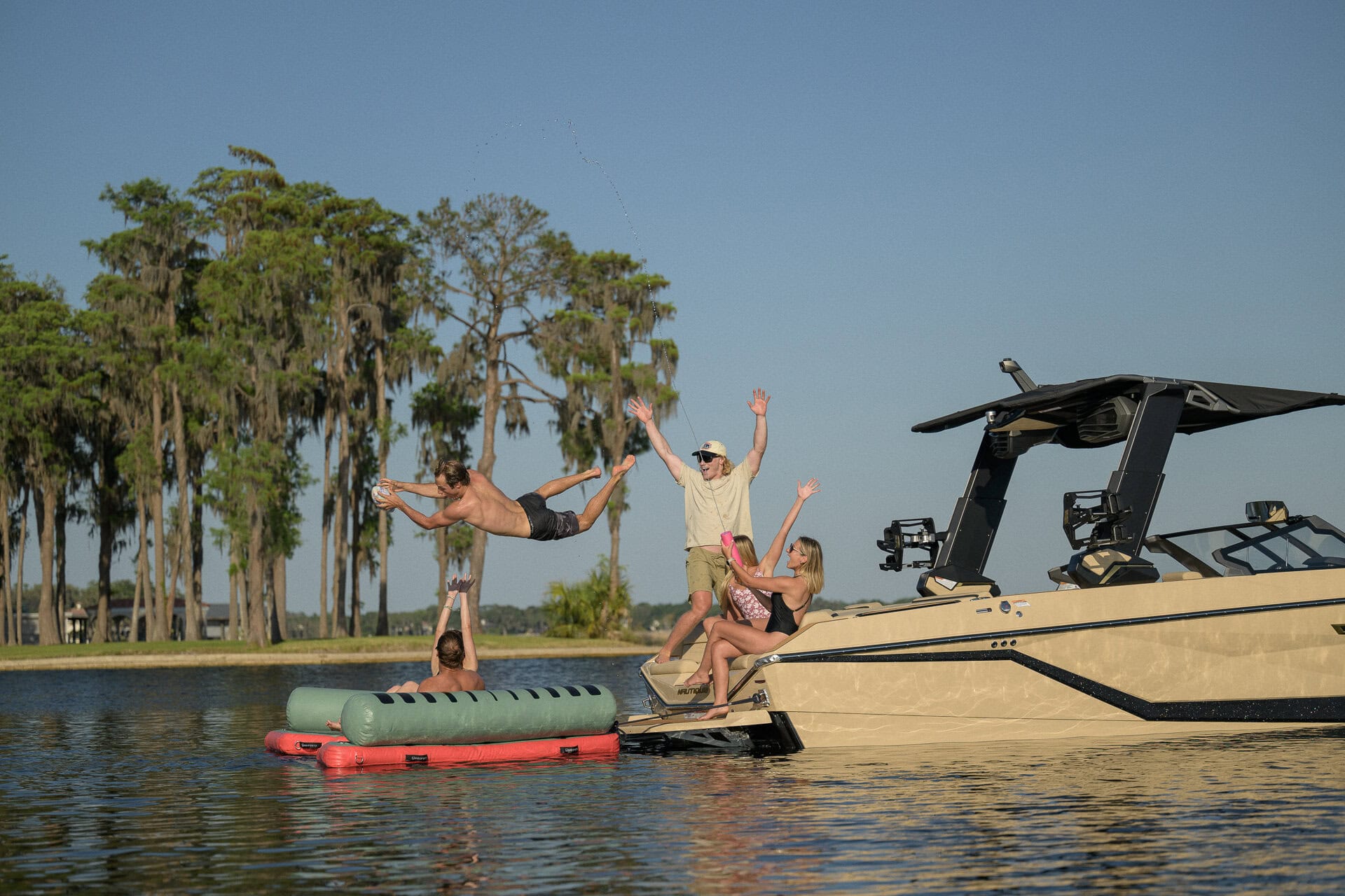 סירת וייקסרף/וייקבורד 2026 NAUTIQUE G23 - סטרים יאכטות 