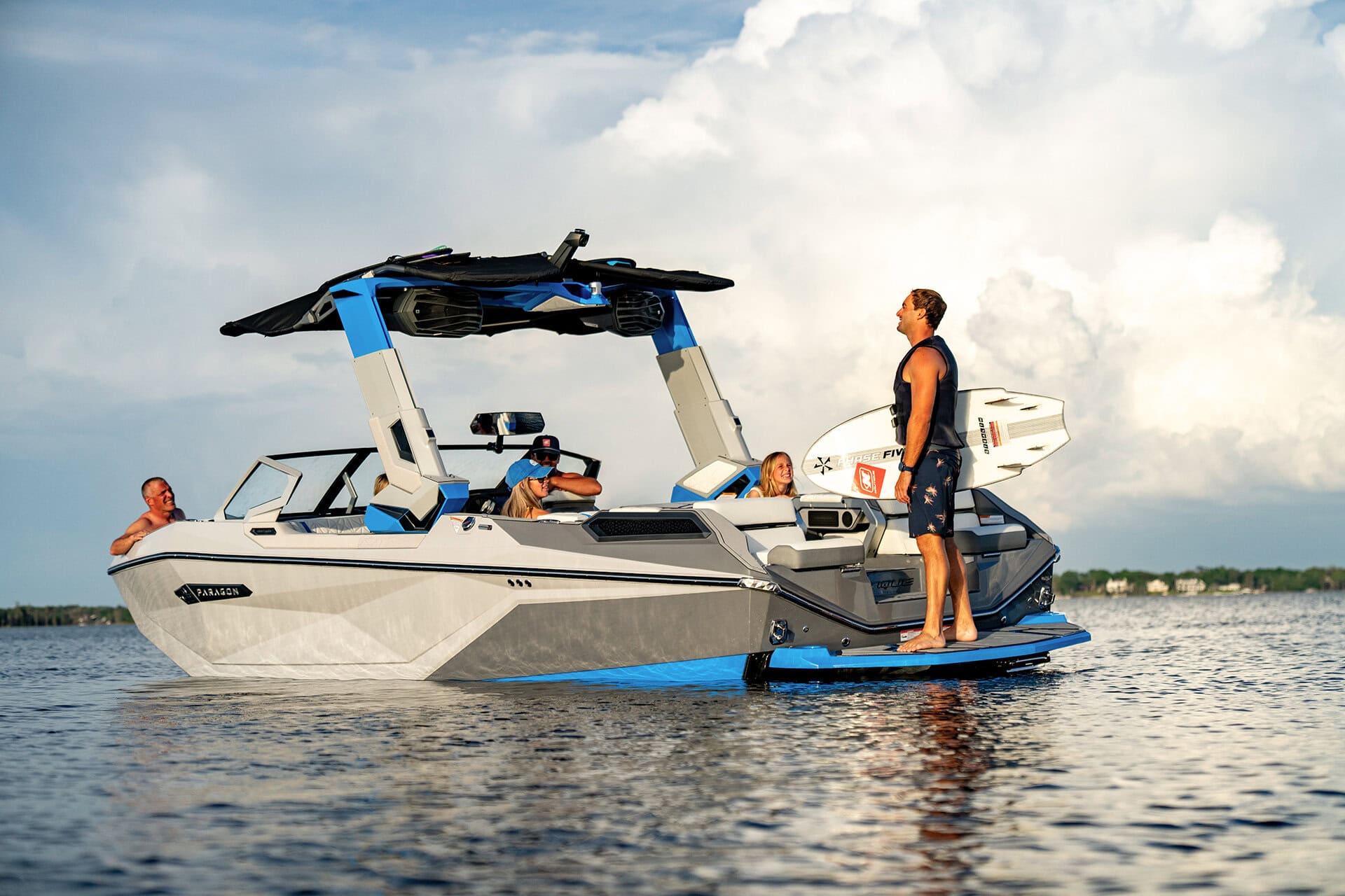 סירת וייקסרף/וייקבורד 2026 NAUTIQUE G23 PARAGON - סטרים יאכטות 