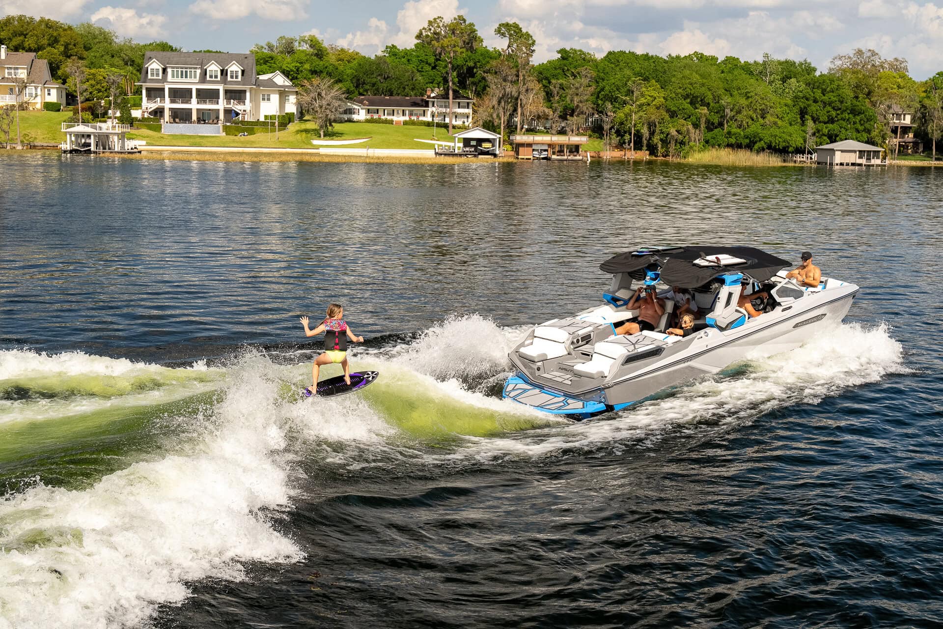 סירת וייקסרף/וייקבורד 2026 NAUTIQUE G23 PARAGON - סטרים יאכטות 