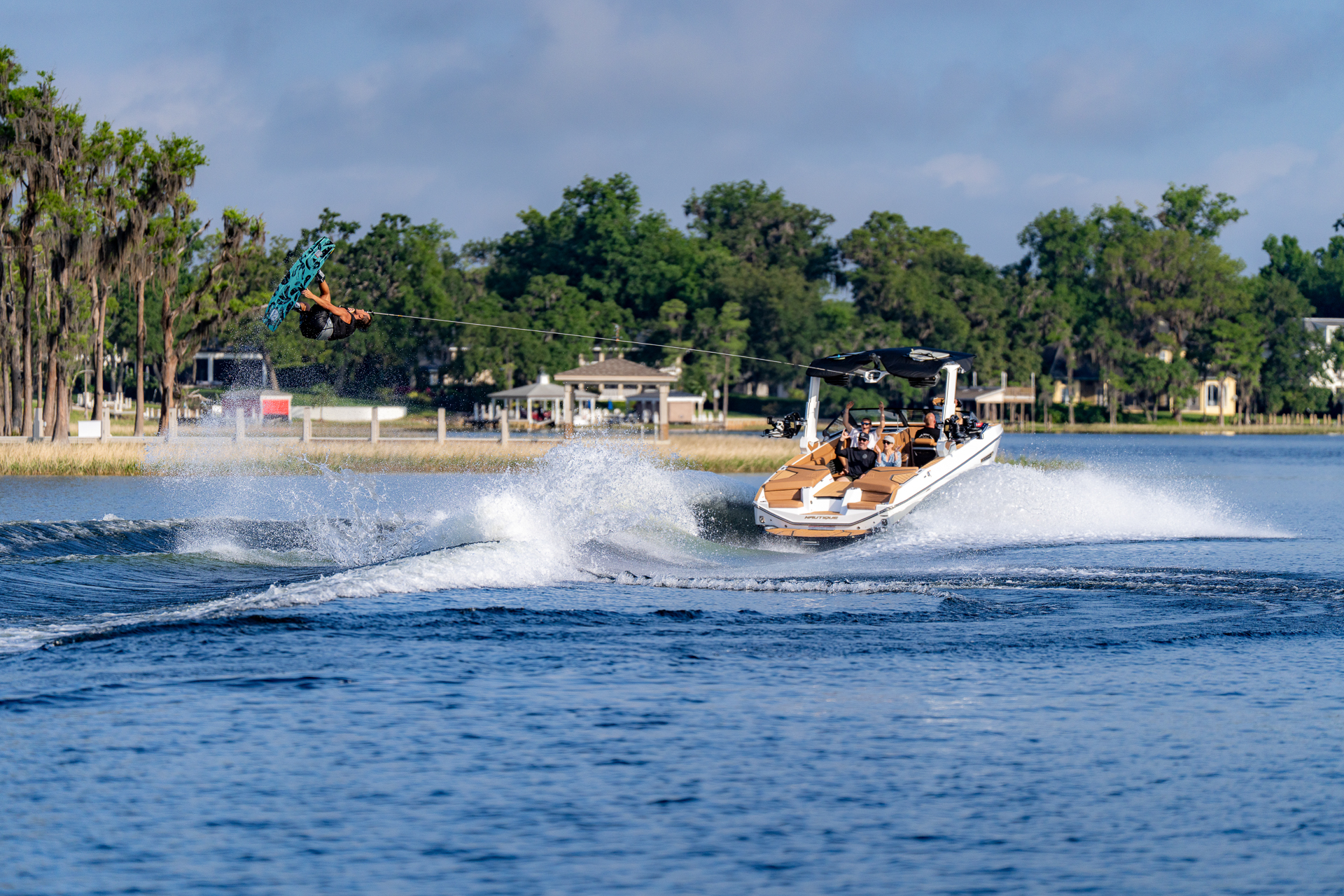 סירת וייקסרף/וייקבורד NAUTIQUE G25 2026 - סטרים יאכטות 