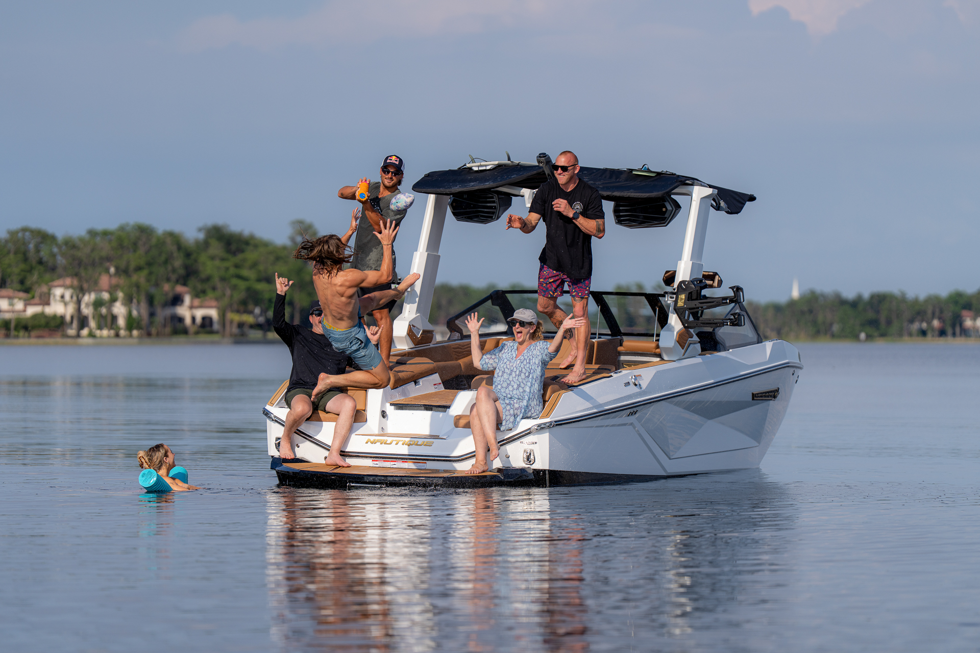 סירת וייקסרף/וייקבורד NAUTIQUE G25 2026 - סטרים יאכטות 