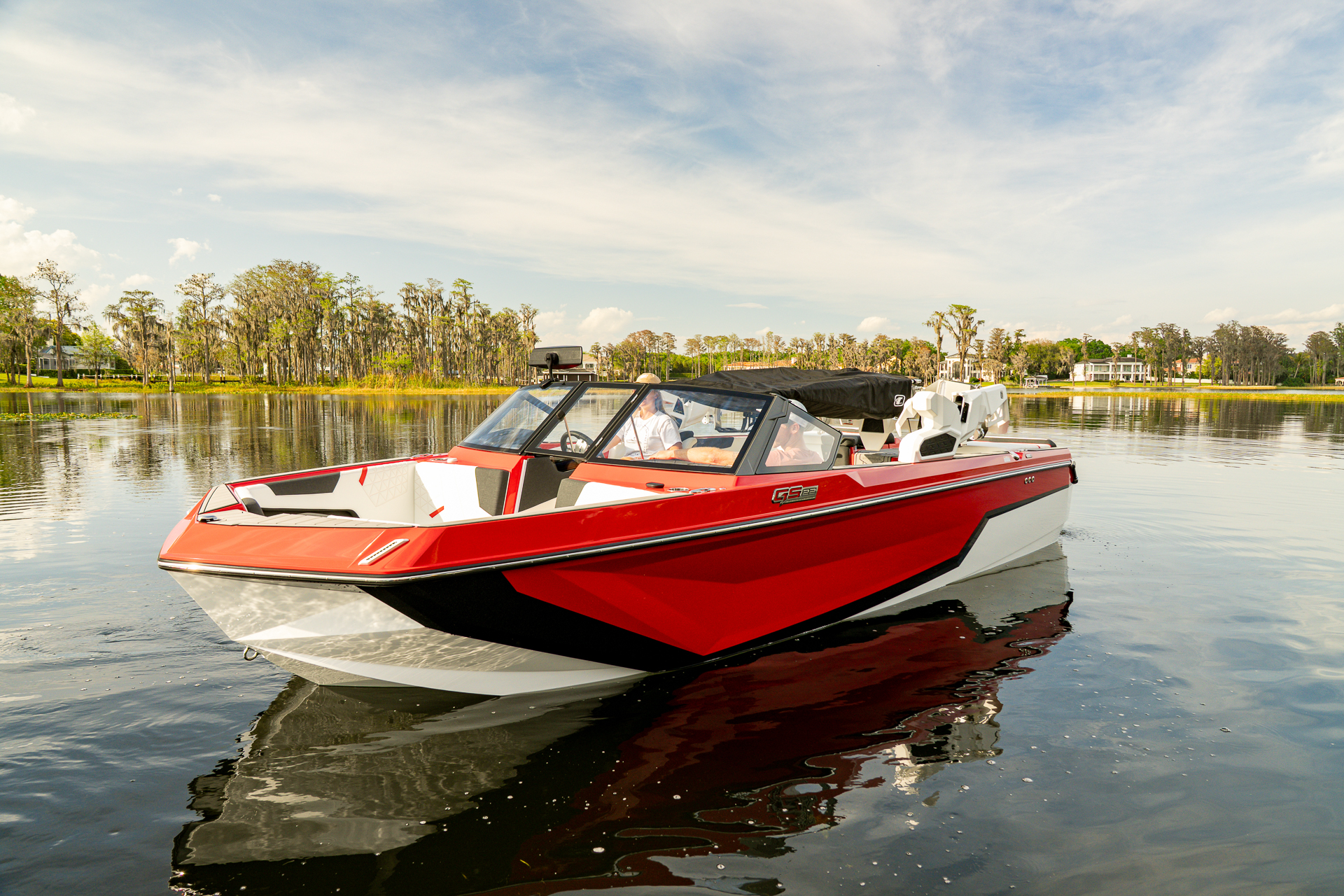 NAUTIQUE GS22 2026 - סטרים יאכטות 