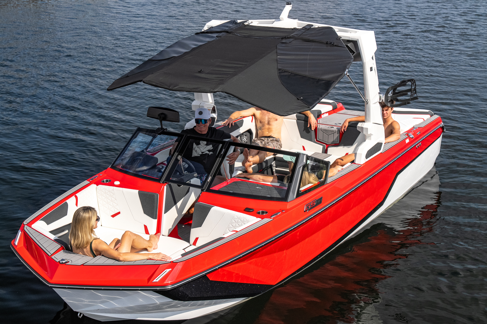 NAUTIQUE GS22 2026 - סטרים יאכטות 