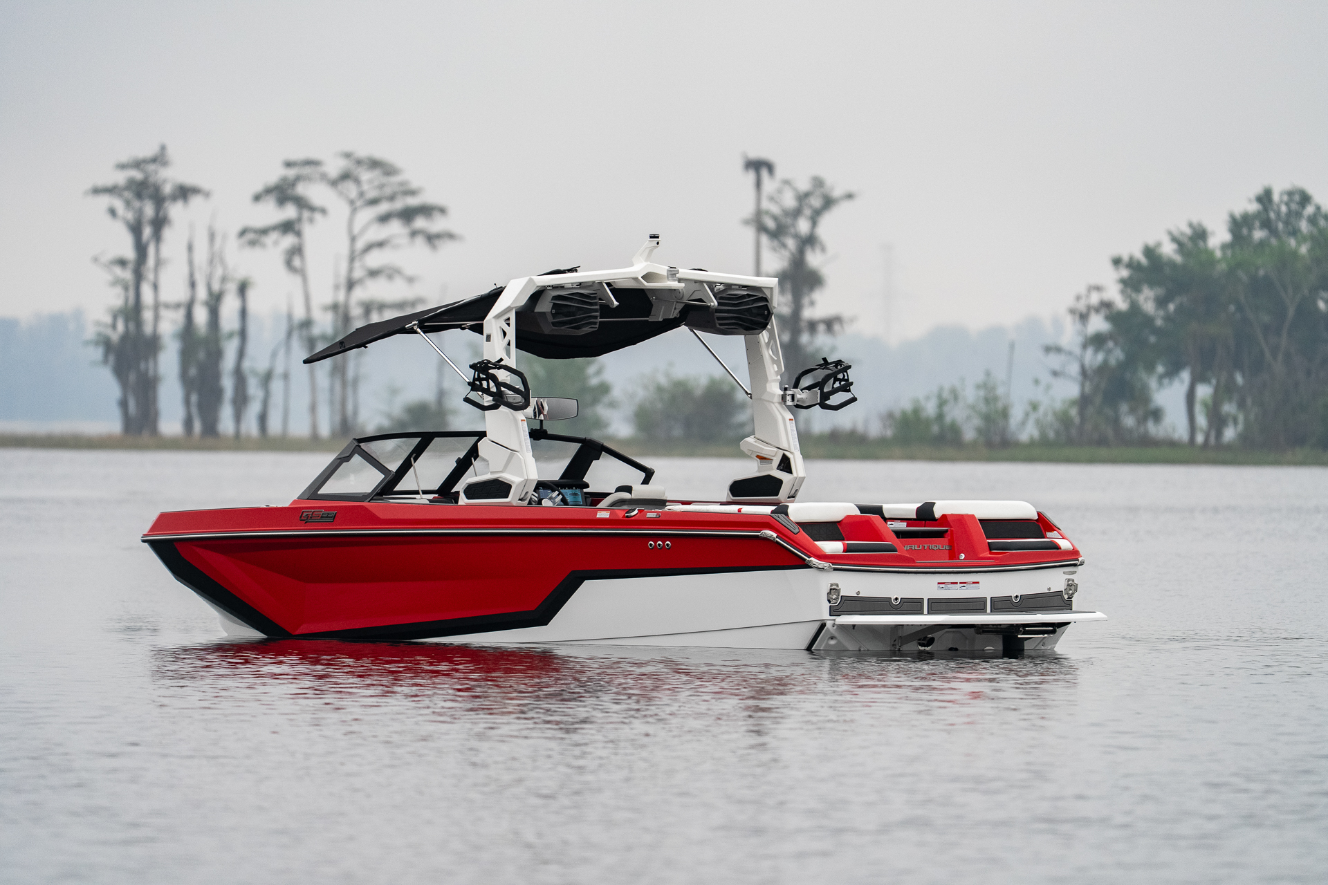 NAUTIQUE GS22 2026 - סטרים יאכטות 