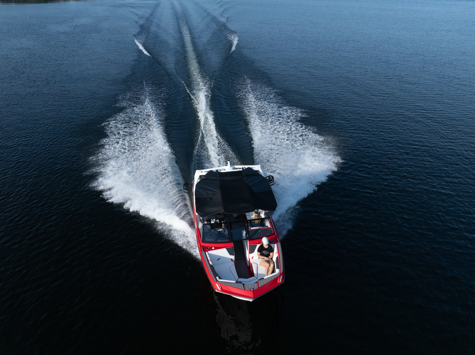 NAUTIQUE GS22 2026 - סטרים יאכטות 